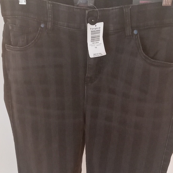 torrid Pants - Bombshell Skinny Super Soft Pants Torrid size 1, 1X, 14-16